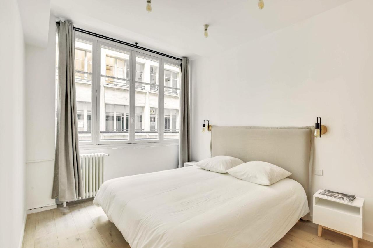 & Stylish Renovated Parisian / 6-8 Guests * Parigi